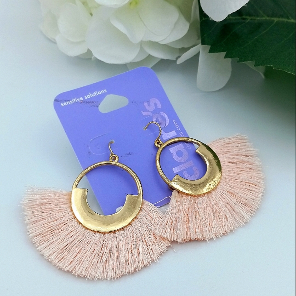 Claire's Fringed Hoop Earrings Light Pink Thread Gold Tone Pierced Ear Hook NWT